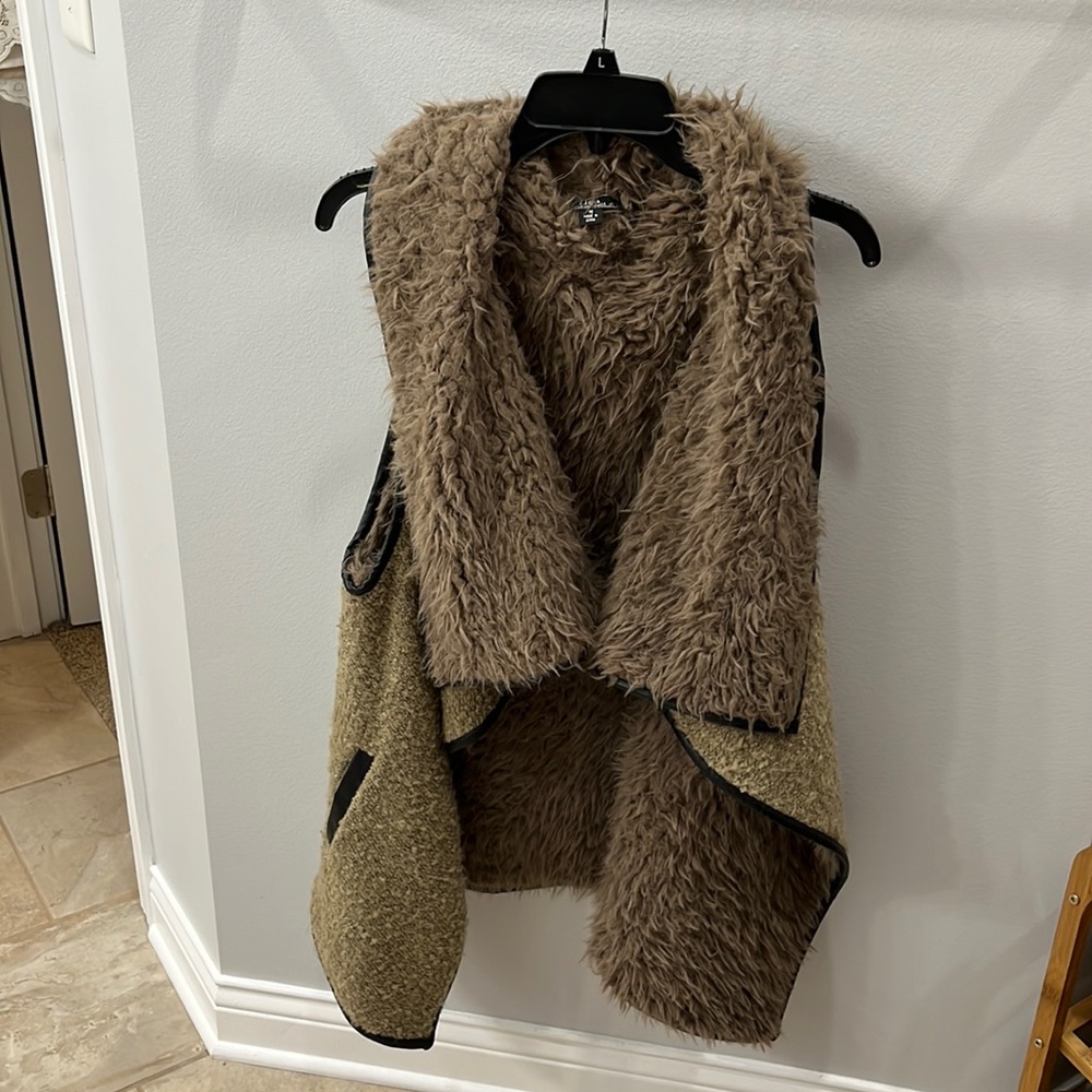 Sherpa vest